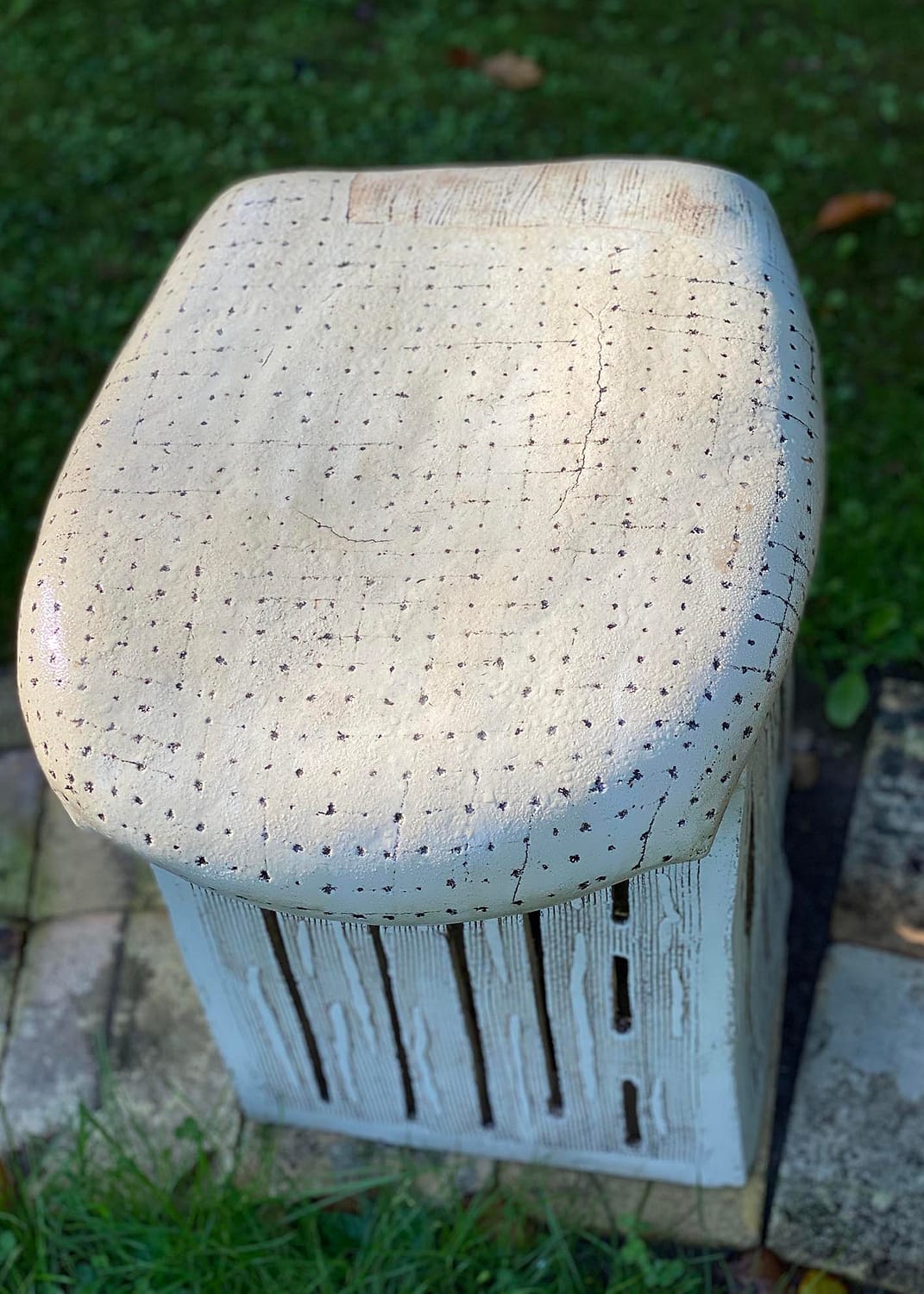 Seating-sculpture-clay-pudestol-3-8-engholm-michelsen